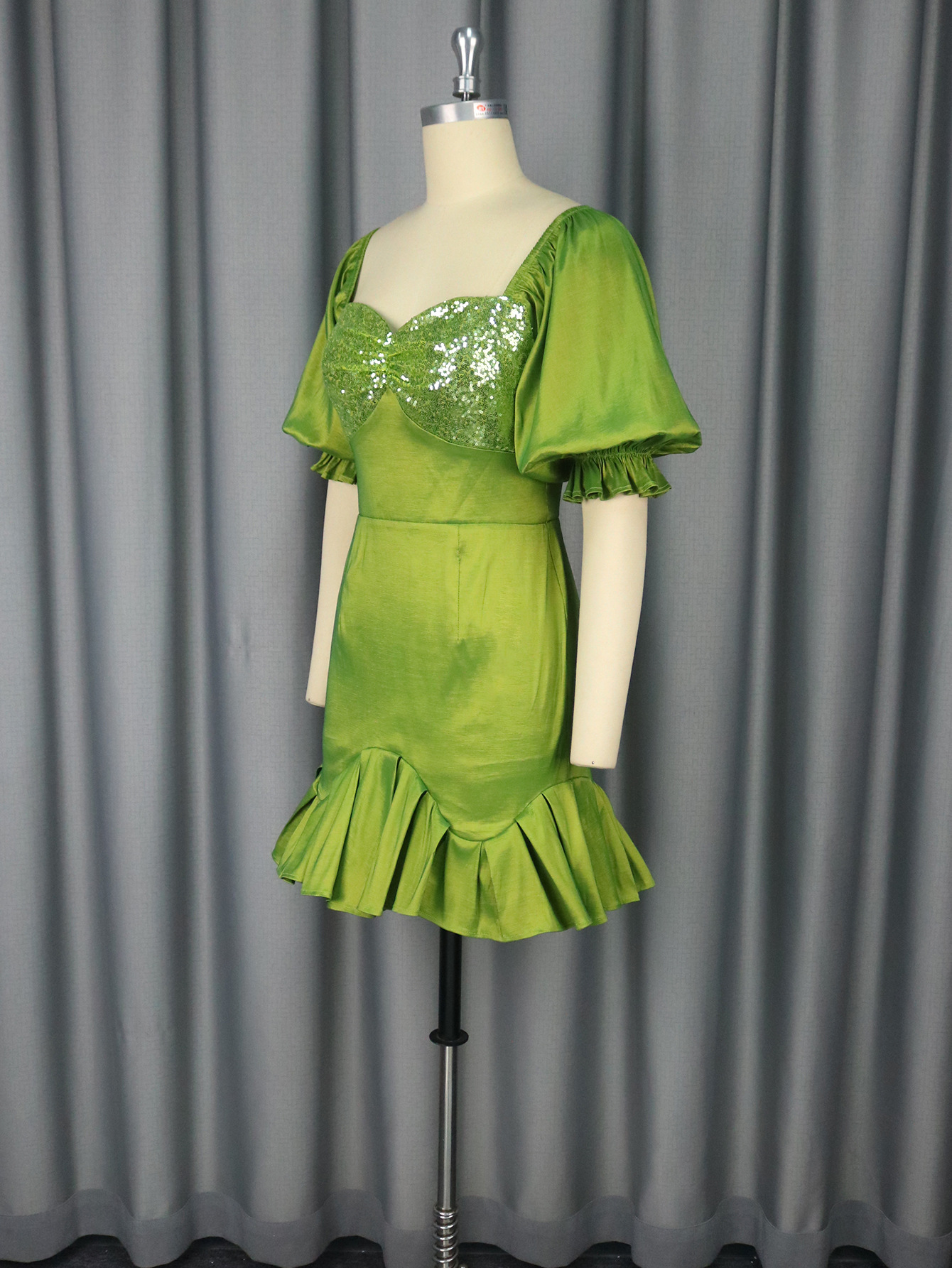 214daeea Ed2f 4c52 A4f2 061e2bed94ec